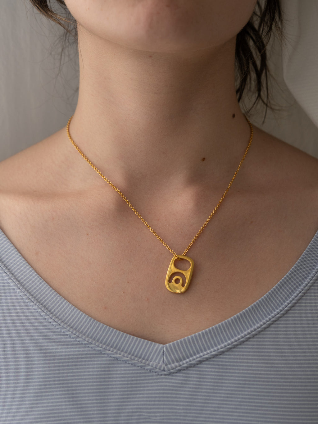OPEN GOLD WITH CHAIN