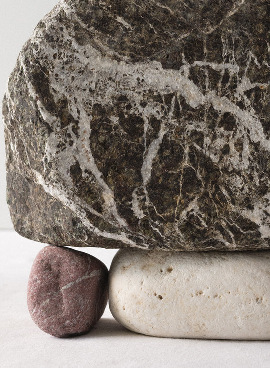 ON THE ROCKS IX