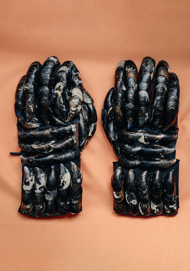 MUSSEL GLOVES